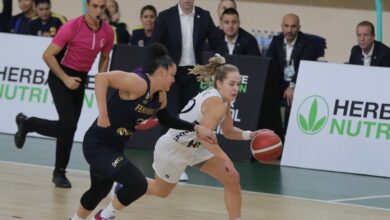 Photo of Bursa BBSK namağlup Fenerbahçe Safiport’u devirdi